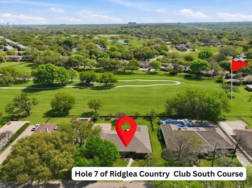 4201 Winding Way, Benbrook