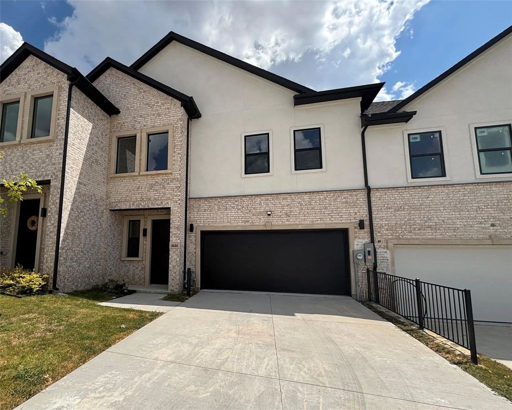 4444 Fatima Drive, Irving