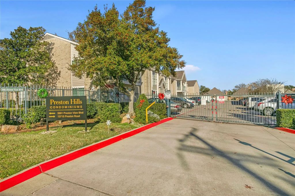 5881 Preston View Boulevard 261, Dallas