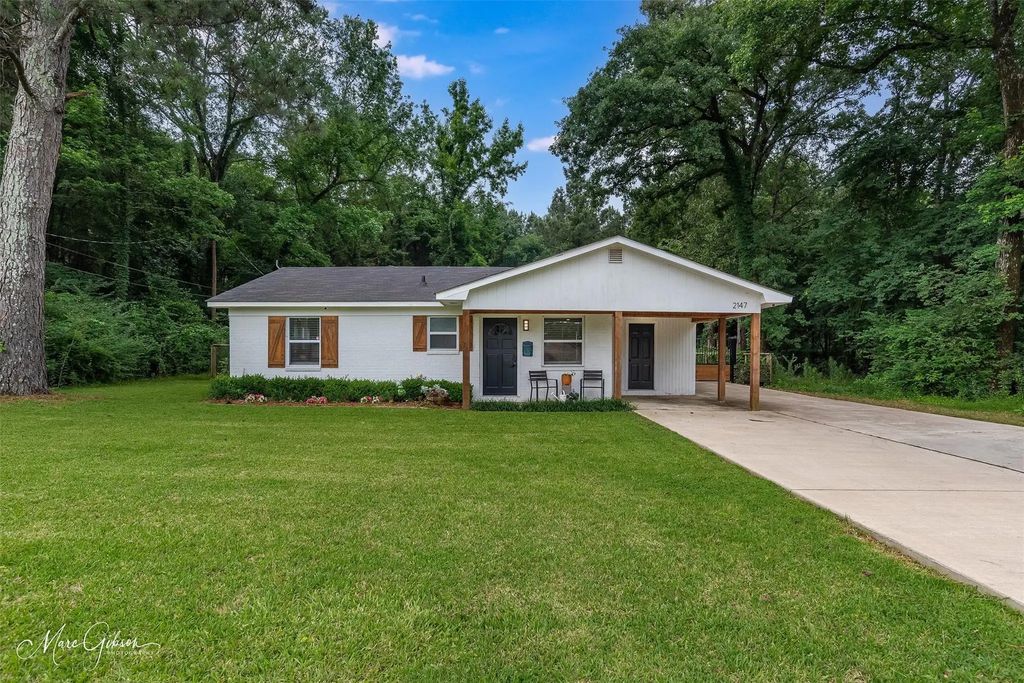2147 Pine Hill Road, Shreveport