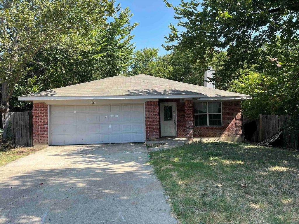 8116 Albert Street, White Settlement
