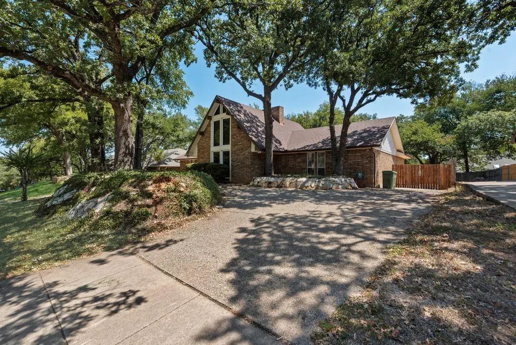 2119 Wilson Drive, Arlington