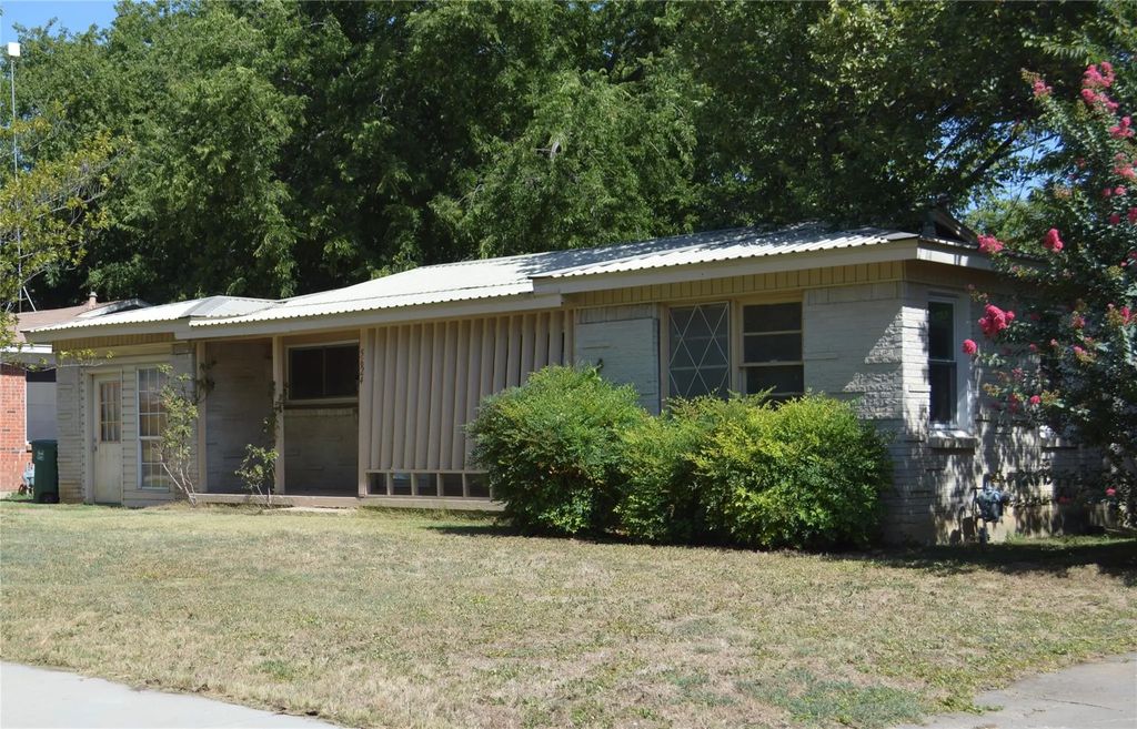 5624 Volder Drive, Fort Worth