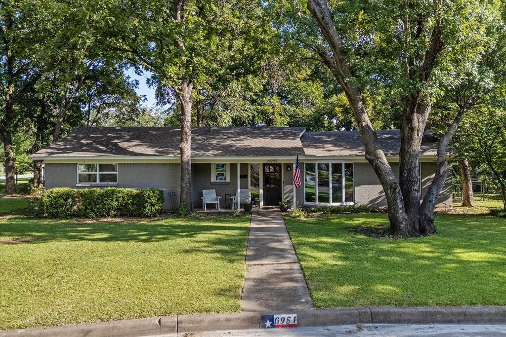 6951 Pinon Street, Fort Worth