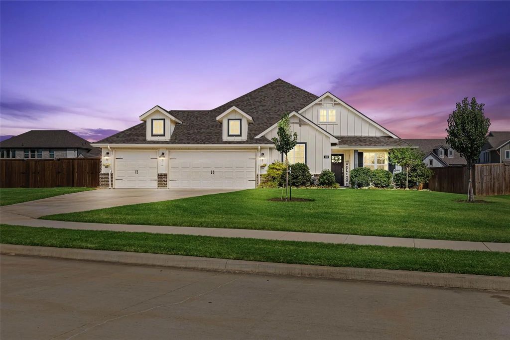 104 Kens Court, Pilot Point