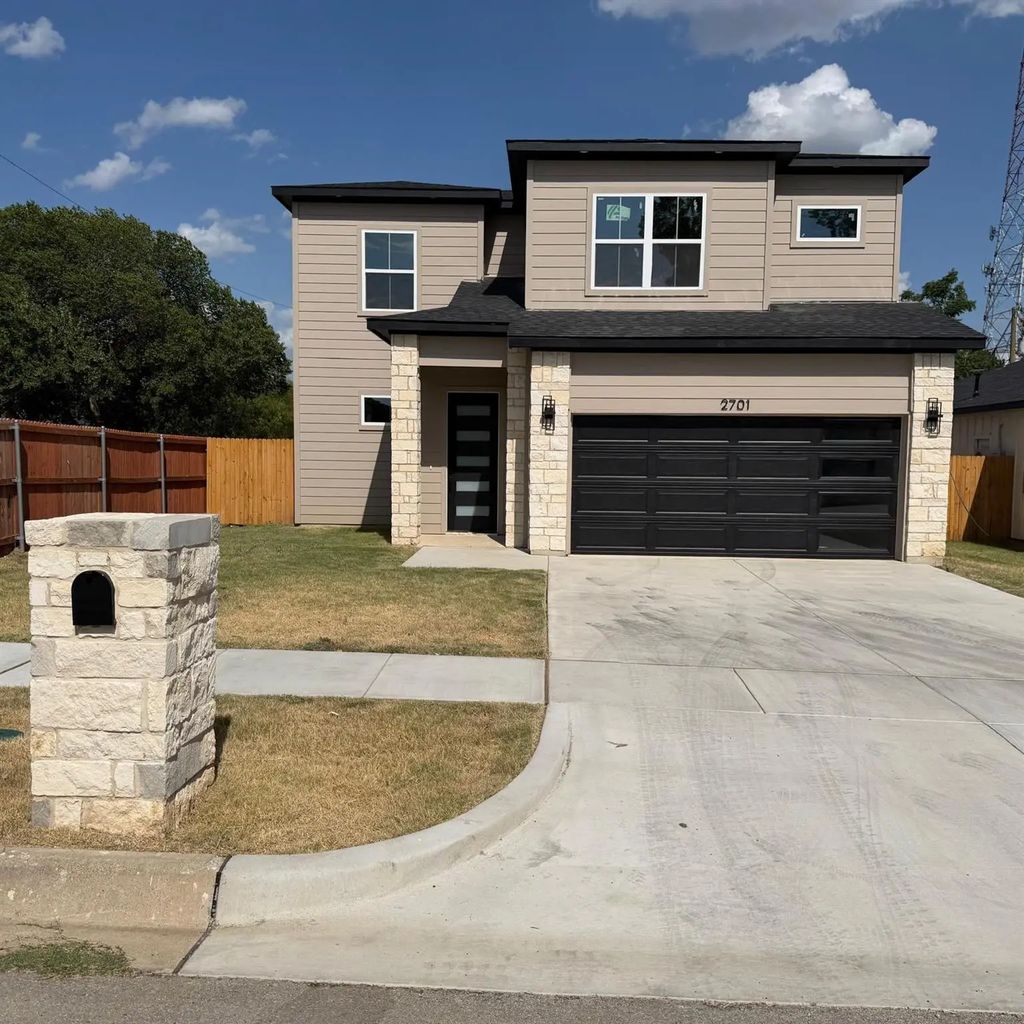 2701 S Jones Street, Fort Worth