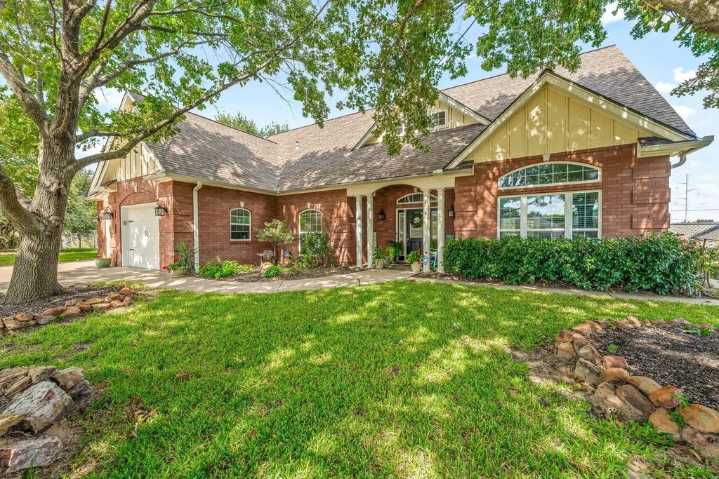 1517 Oakwood Drive, Stephenville