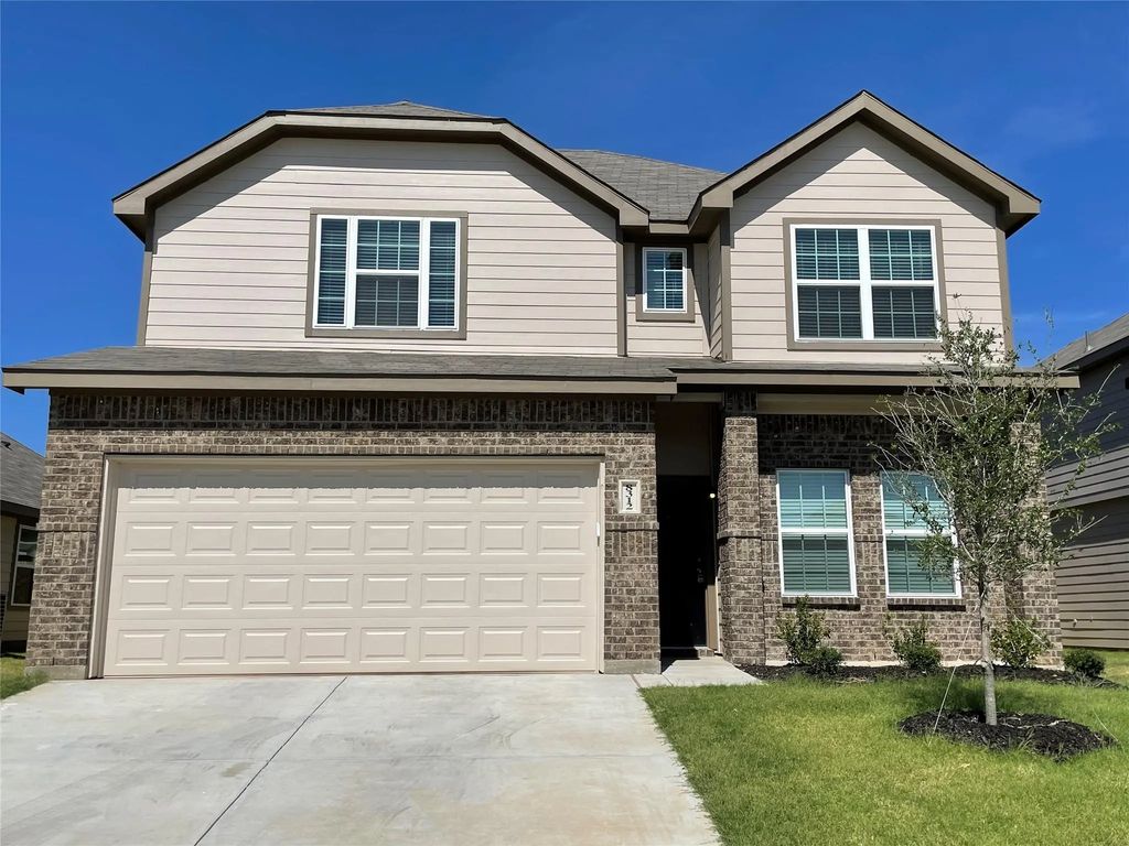 8312 White Pine Drive, Fort Worth