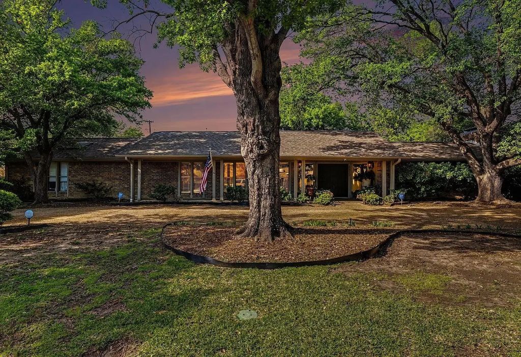 6517 Briarmeade Drive, Dallas