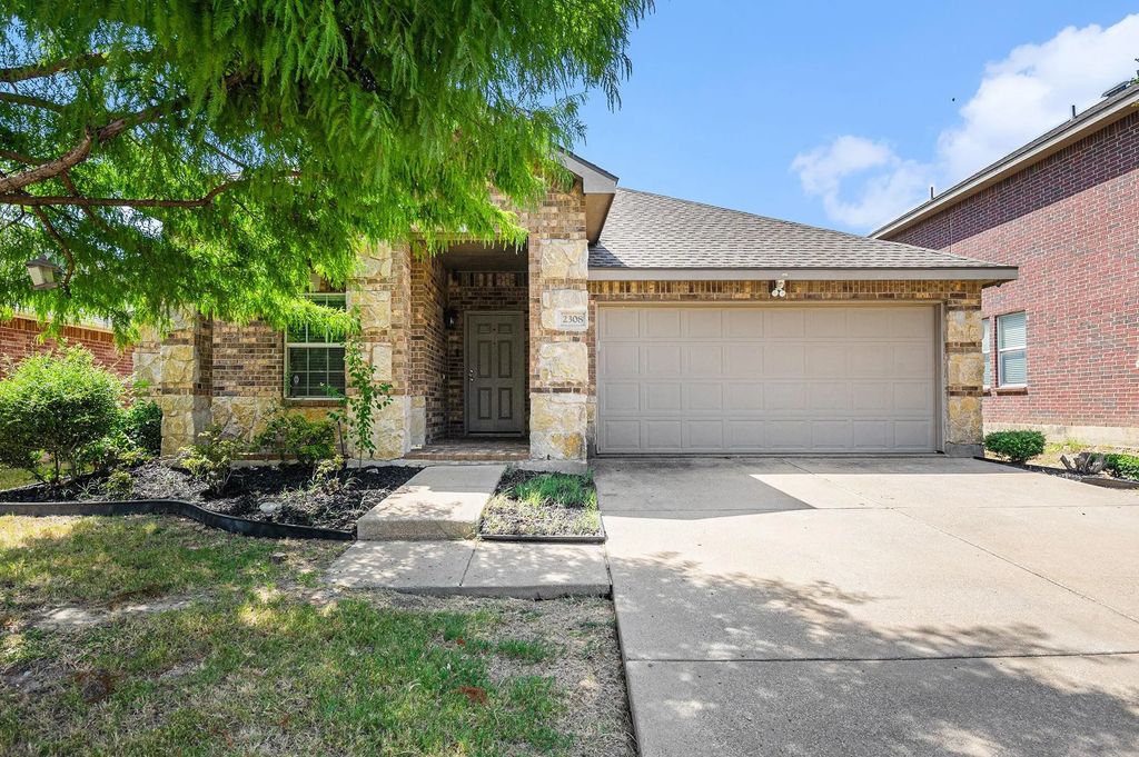 2308 Horseback Trail, Fort Worth
