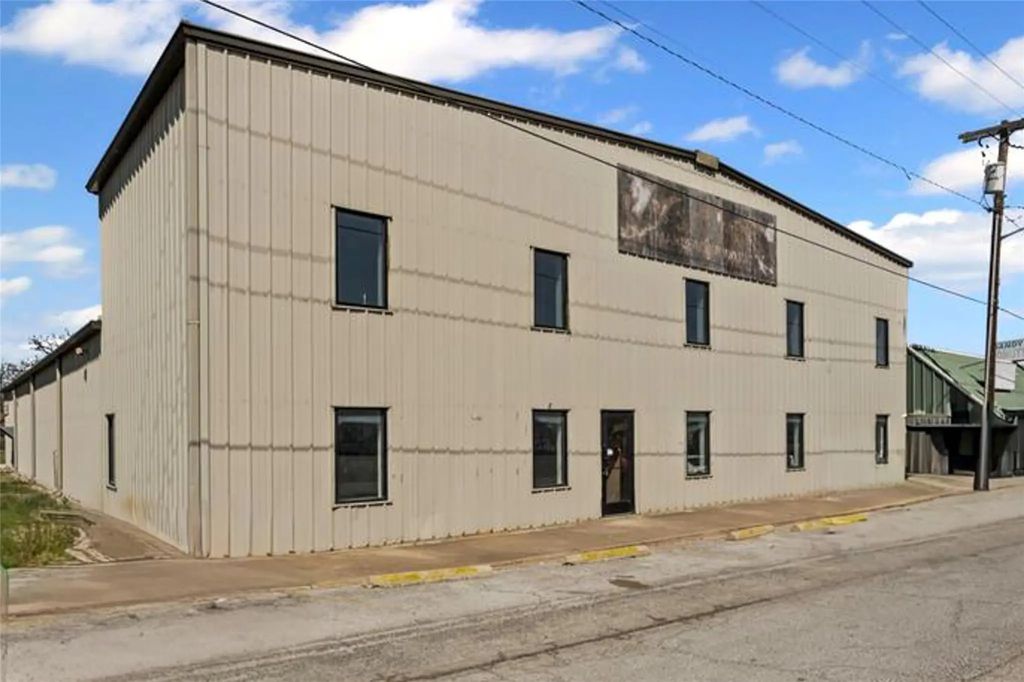 117 W Rock Island Avenue, Boyd