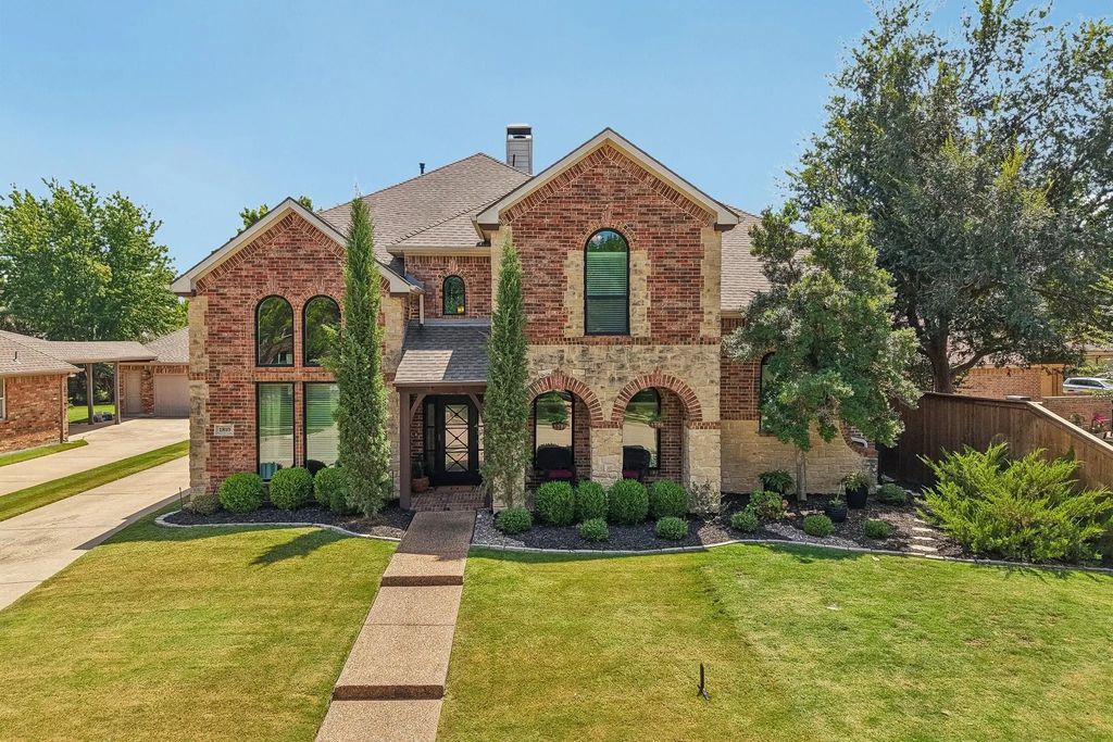 1810 Windsong Circle, Keller