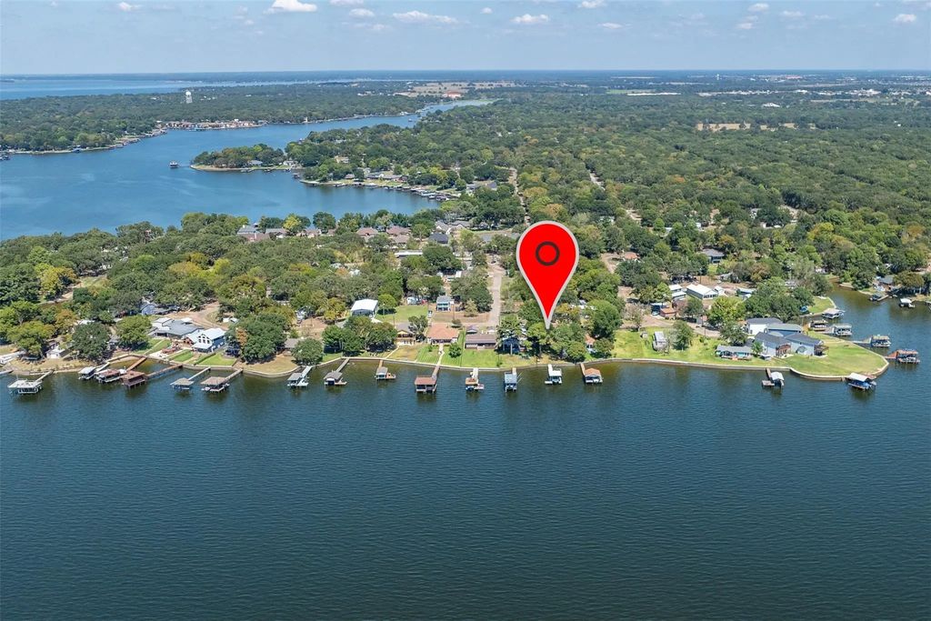 107 Briarwood Drive, Mabank