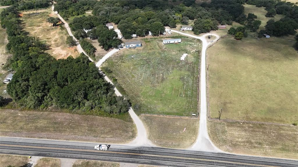 139 Private Road 5493, Mexia