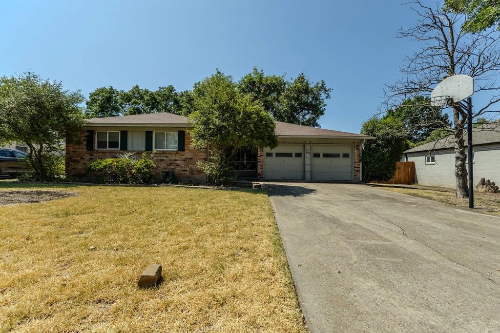 617 Parkview Lane, Richardson