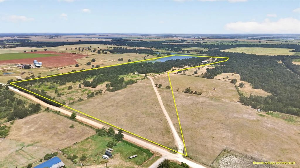 2274 County Road 203 Loop, Cameron