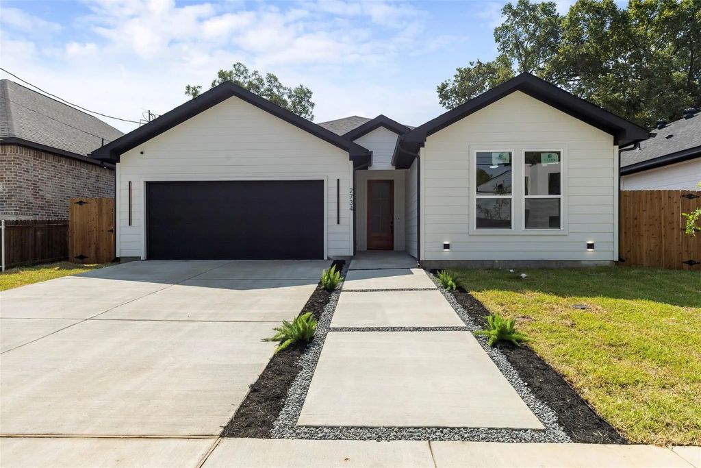 2734 Marburg Street, Dallas