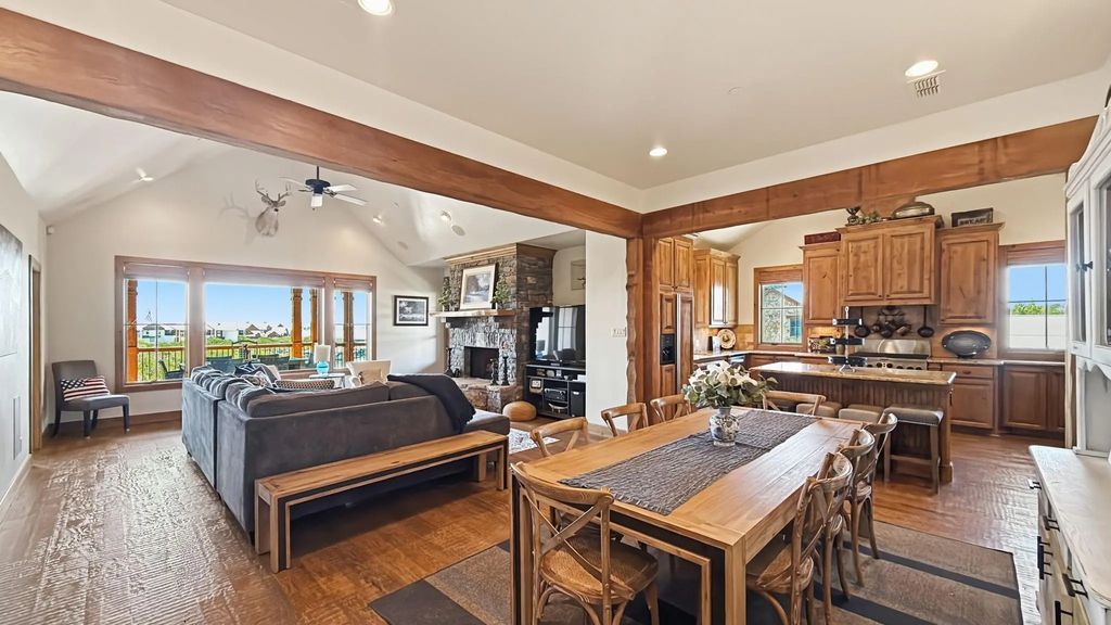 2033 Harbor Way 304, Possum Kingdom Lake