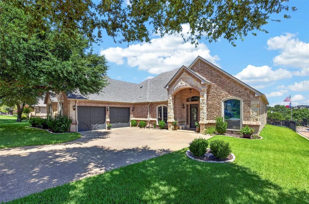 4457 Fairway View Drive, Fort Worth