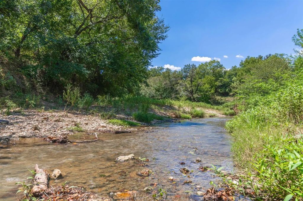 3800 Forest Hill Drive, Brownwood