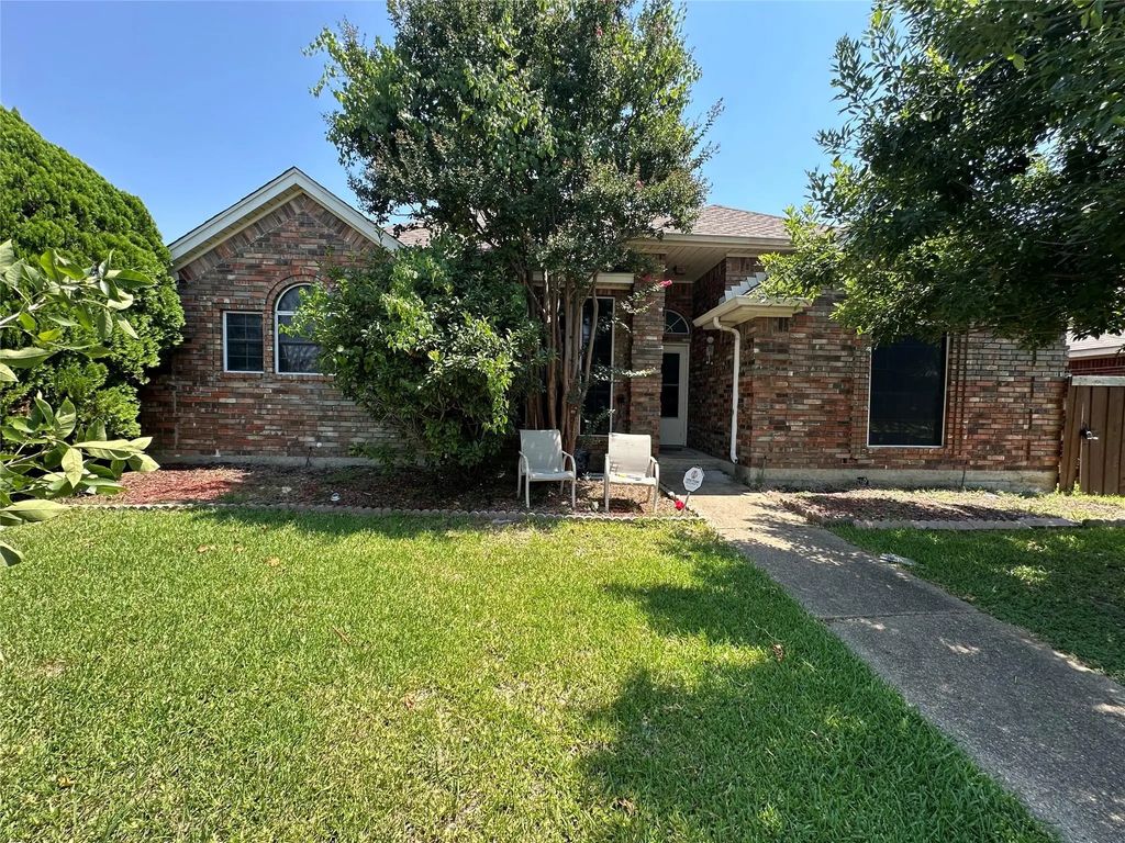 1412 Paula Lane, Mesquite