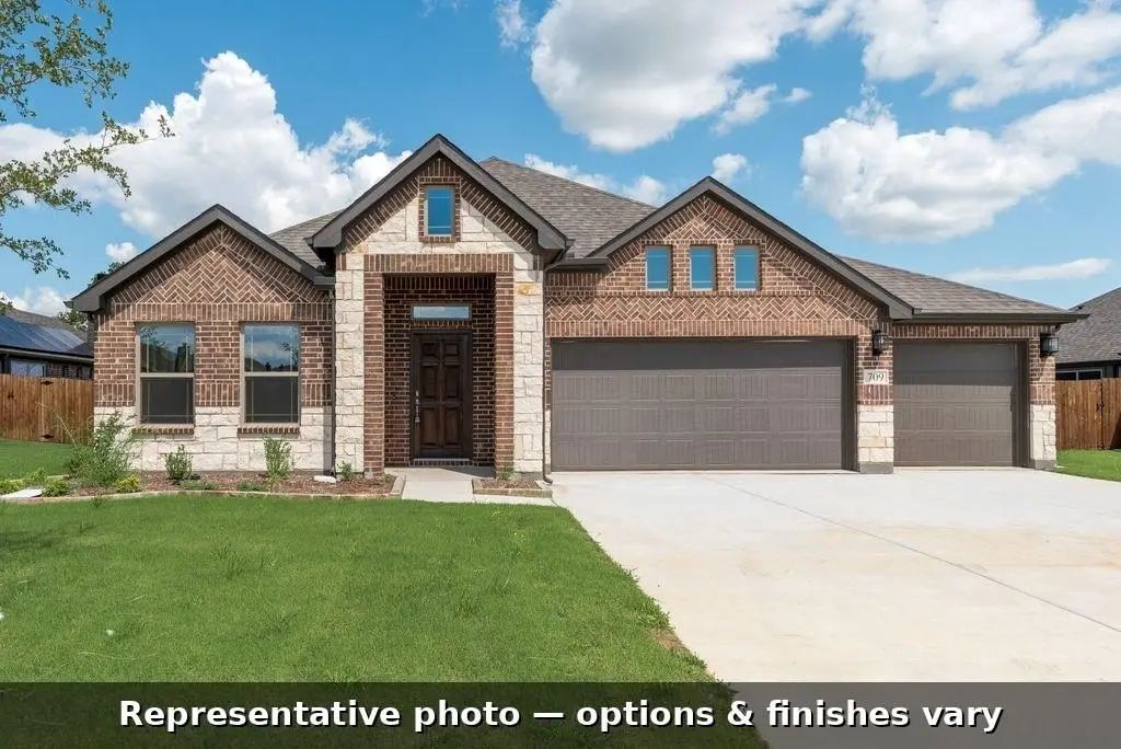786 Sanders Road, Whitesboro