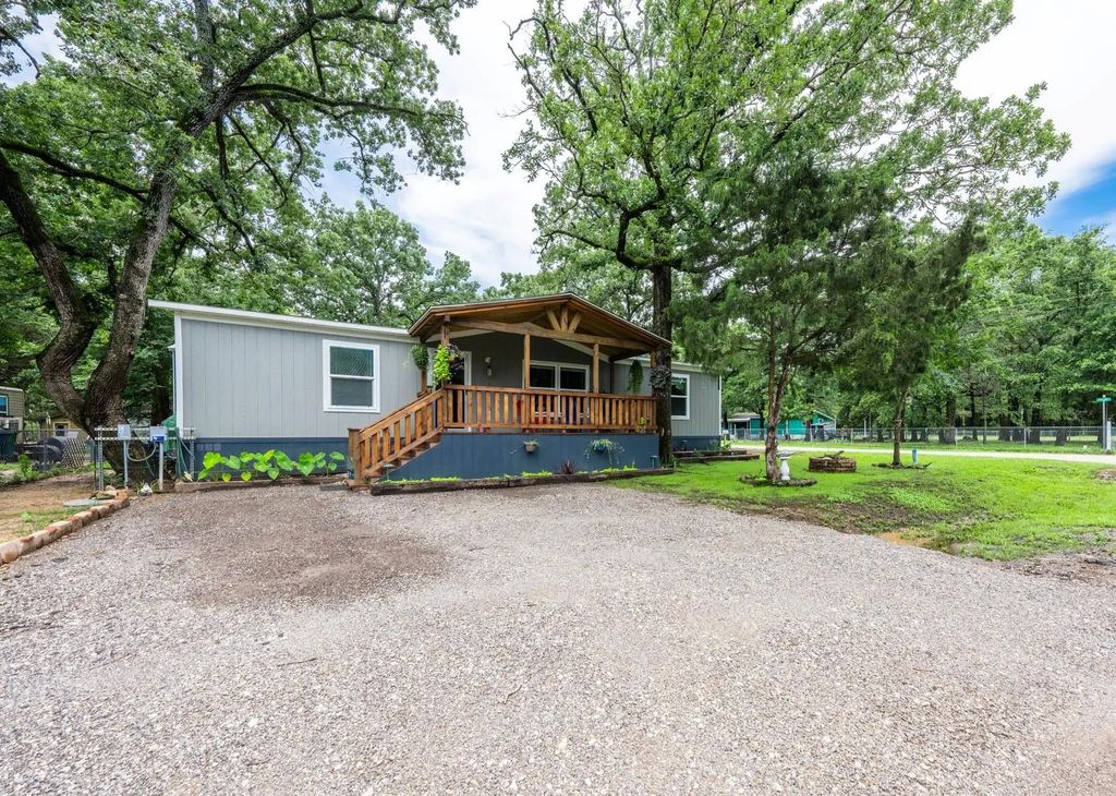 200 Pecos Drive, Mabank