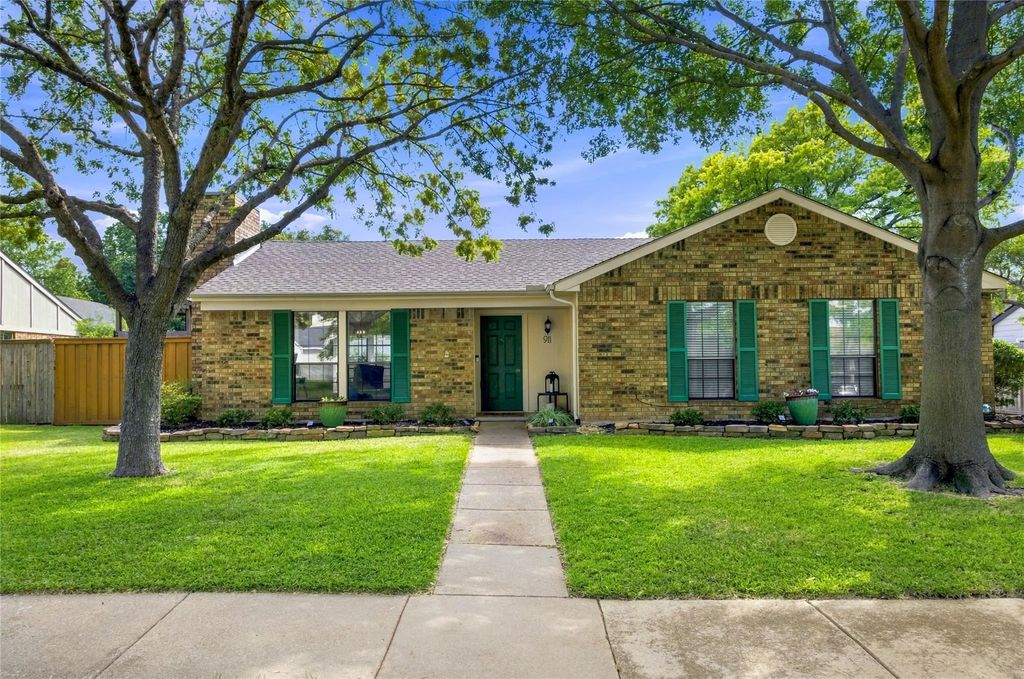 911 Rolling Brook Lane, Coppell