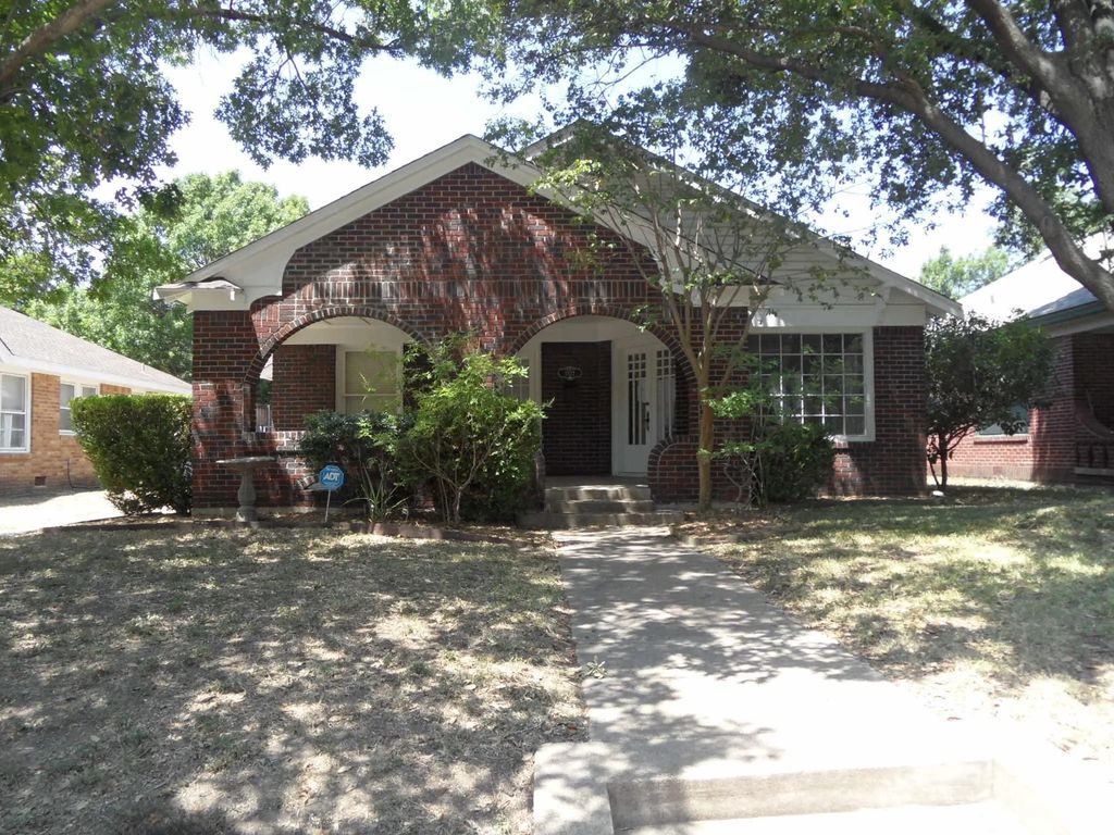 1523 Hollywood Avenue, Dallas