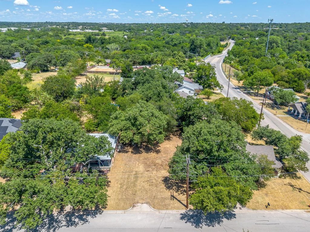 406 W Ball Street, Weatherford
