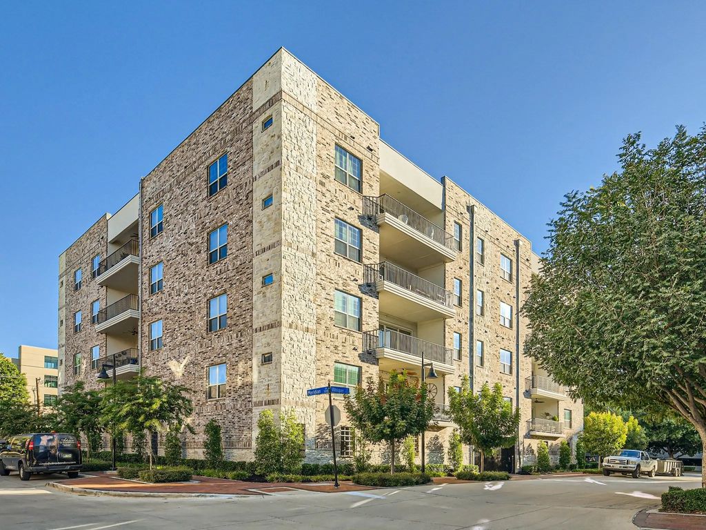15875 Spectrum Drive 2101, Addison