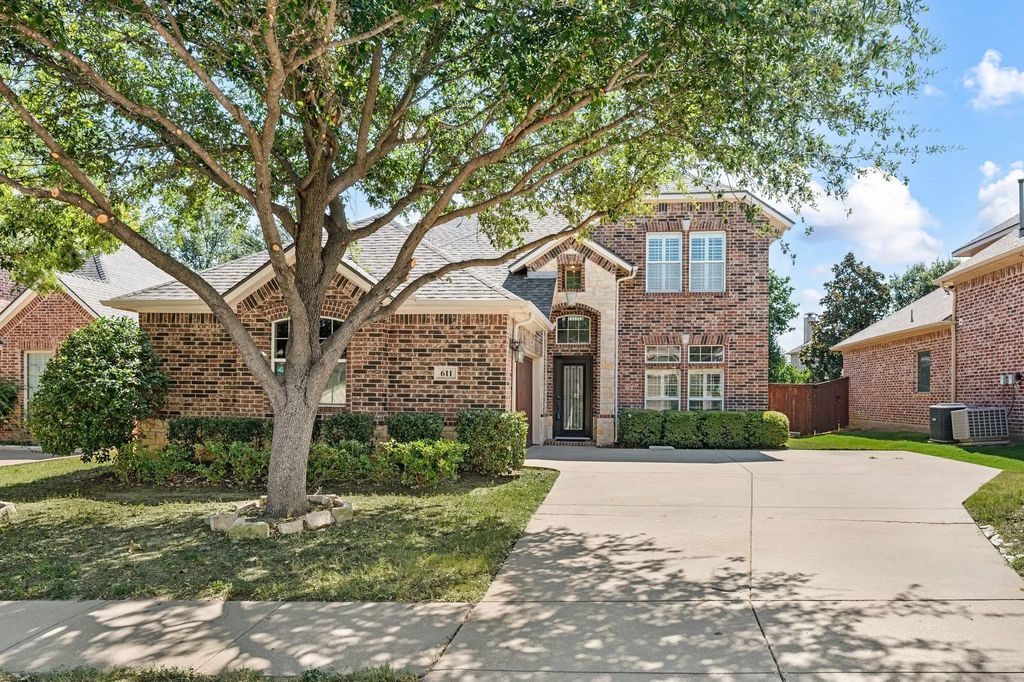611 Goliad Drive, Keller