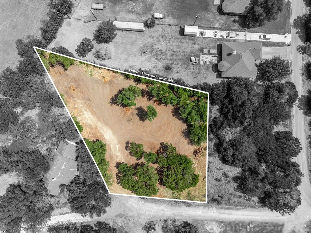 464 Brookhaven, Woodway