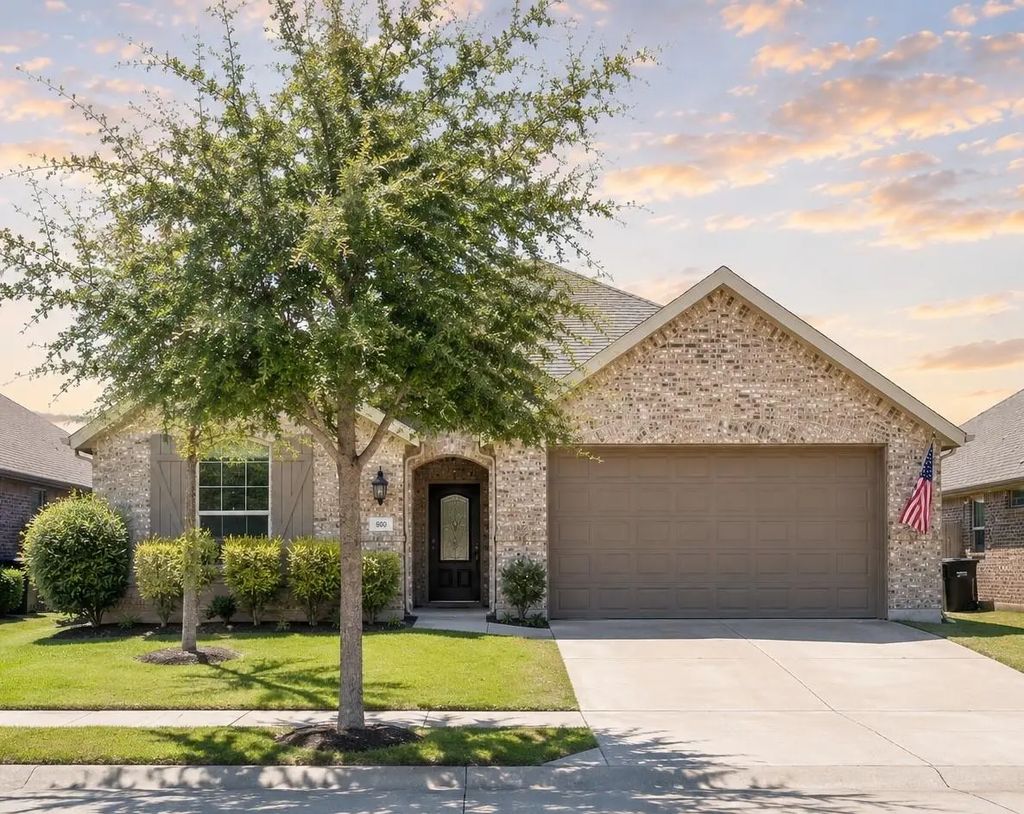 600 Overton Avenue, Celina