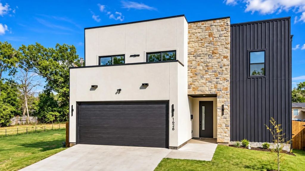 1626 Bannock Avenue, Dallas