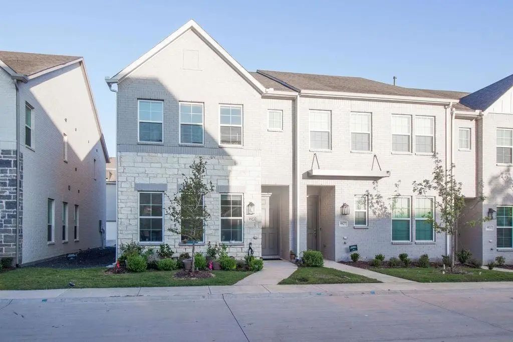 9923 Schramm Street, Irving