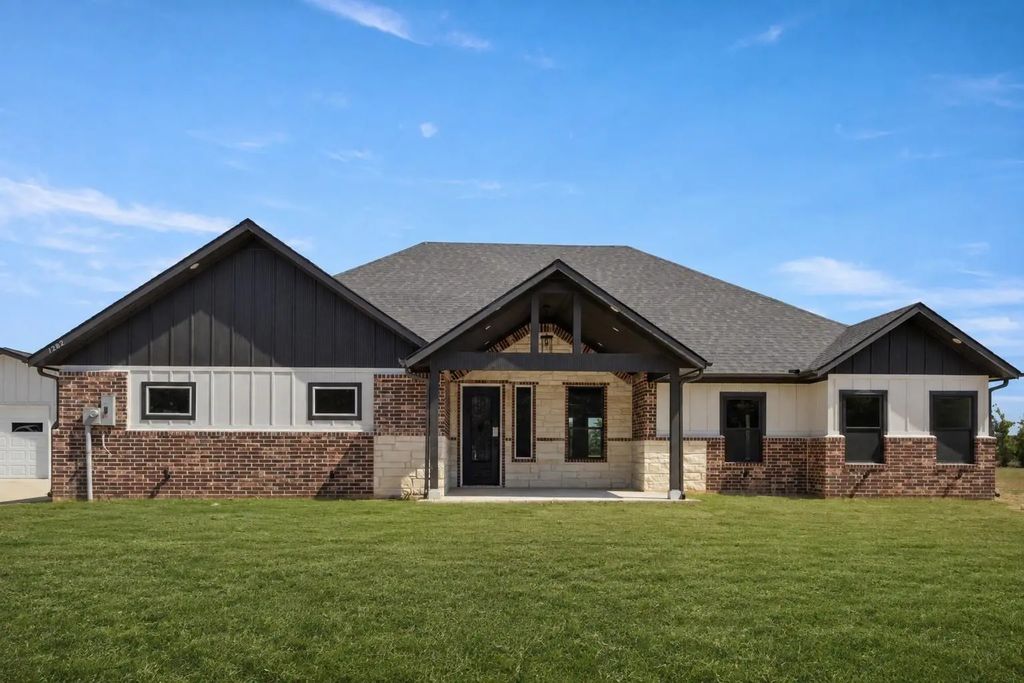 1282 Cr 4105, Greenville