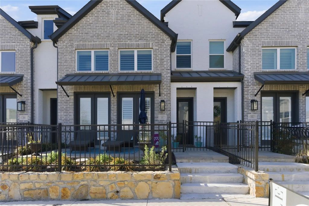 13817 Makers Way, Aledo