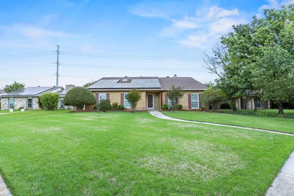413 Hardwood Trail, Mesquite