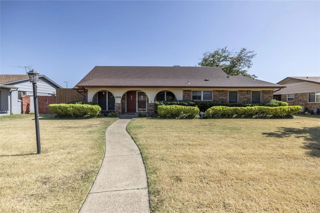 1316 Northpark Drive, Richardson