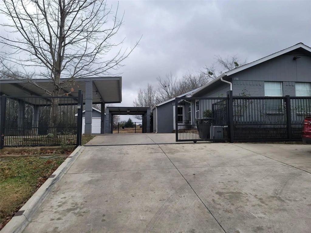 1316 Blodgett Avenue, Fort Worth