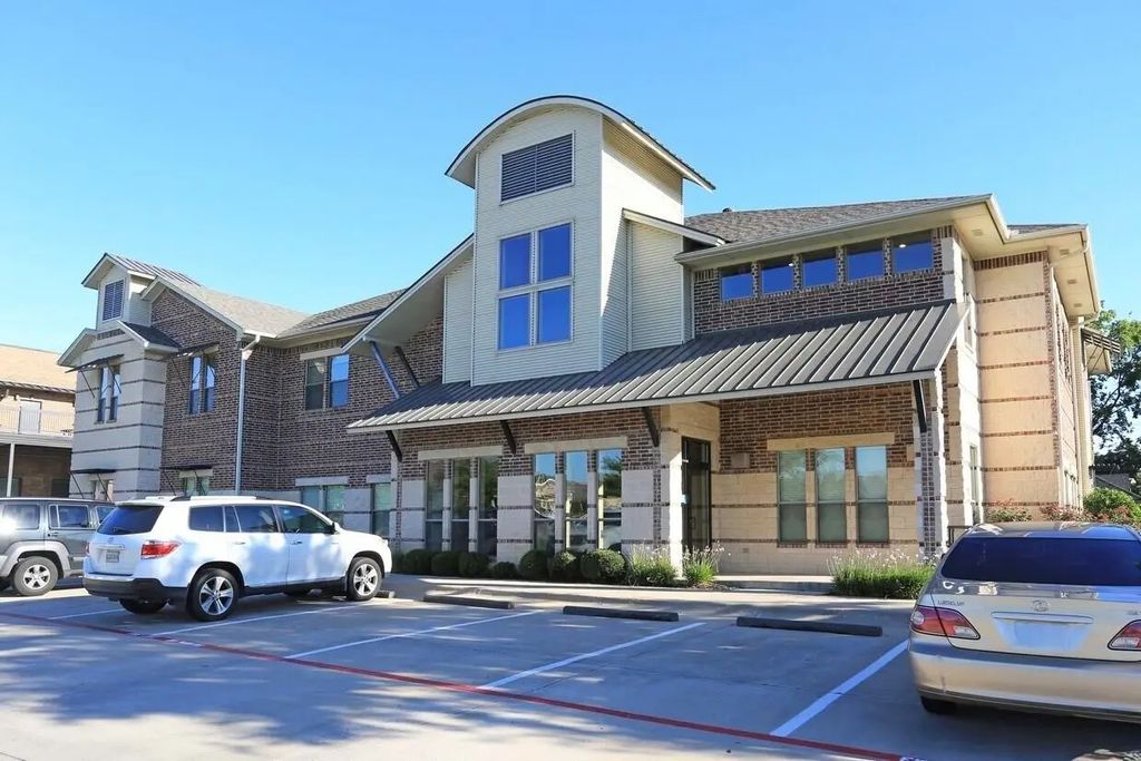 3605 Yucca Drive 201, Flower Mound