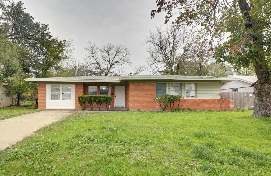 5413 Wedgwood Drive, Fort Worth