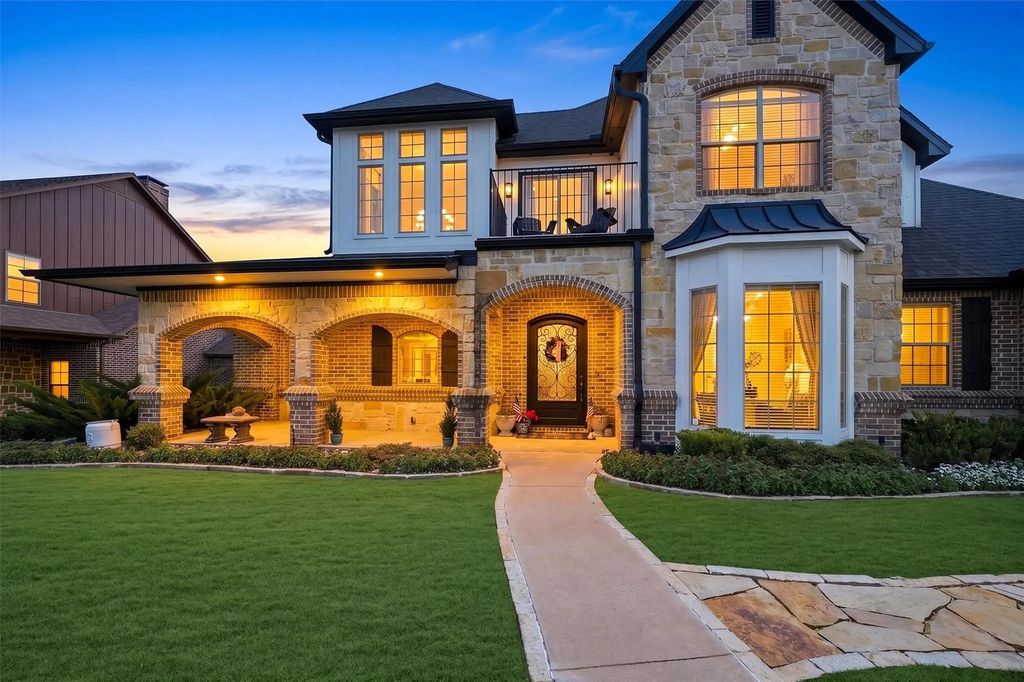 2611 Silverado Trail, Sherman