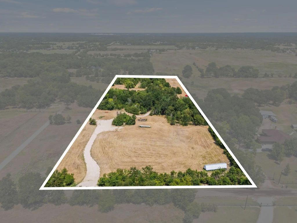 1528 County Road 3520, Quinlan