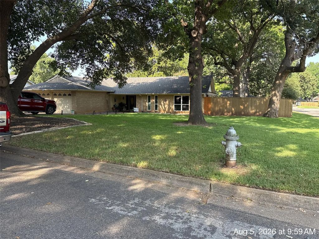 3900 Lynbrook Lane, Arlington