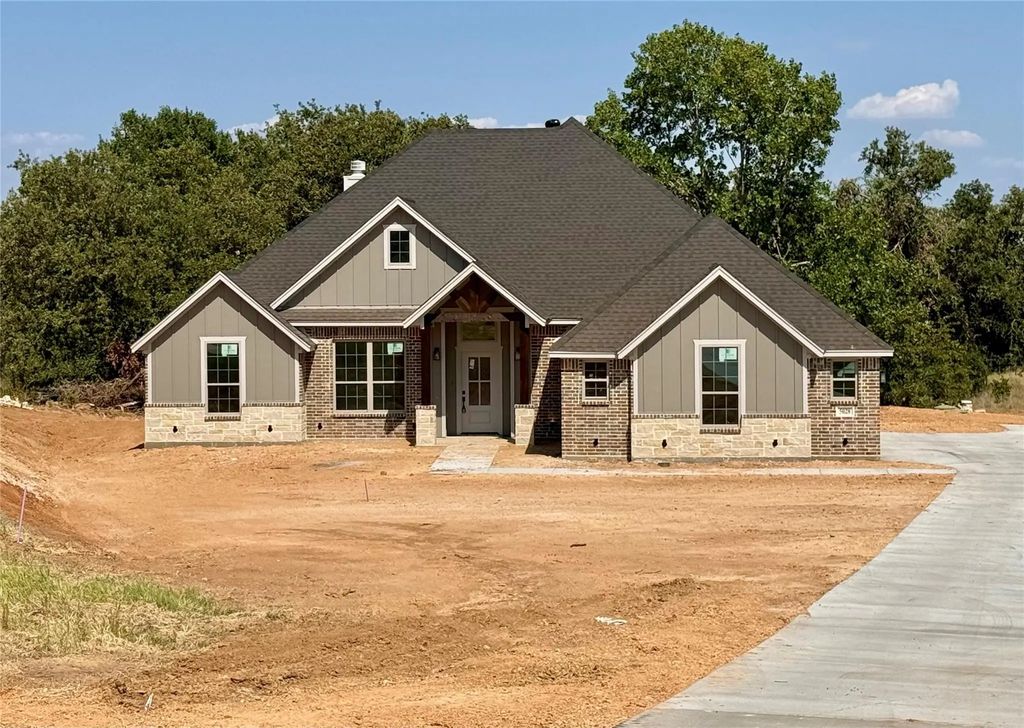 5028 Cottontail Court, Springtown