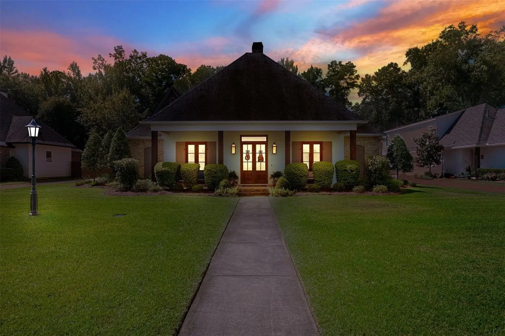 435 Oakwood Trace Court, Shreveport