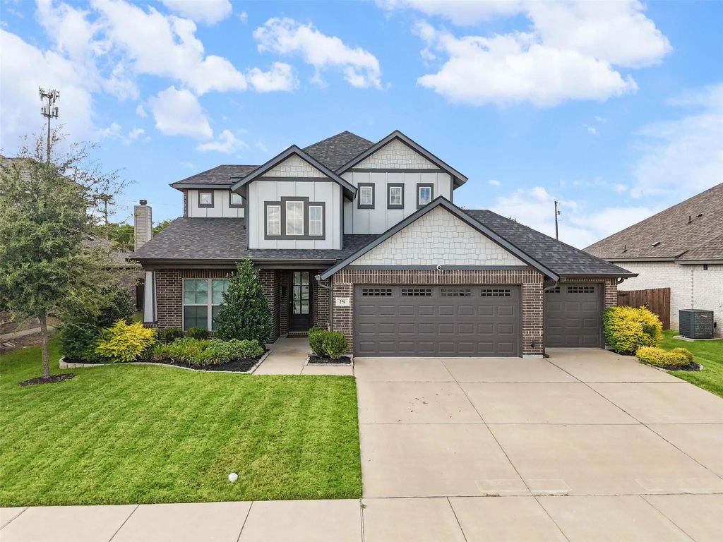 251 Lariat Trail, Waxahachie