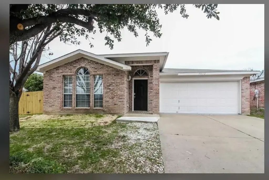 5812 Matt Street, Fort Worth